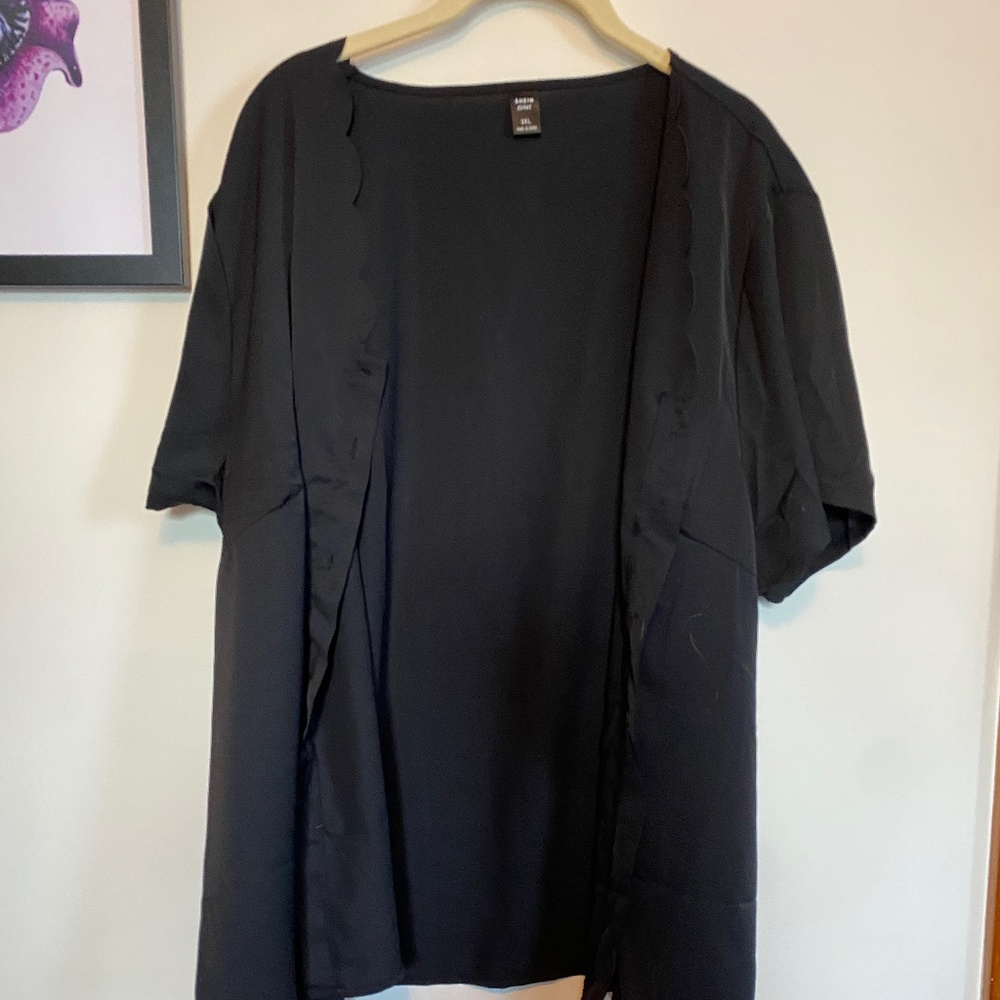 Shein scalloped V neck button down